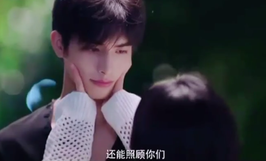 张雨绮|凌霄不再藏着掖着，对李尖尖深情告白，而网友却被女方的反应甜到