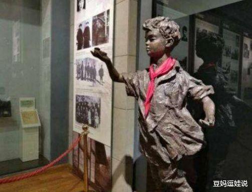 |杀死小萝卜头的特务,17年后被判死刑,行刑前说一句话被无罪释放