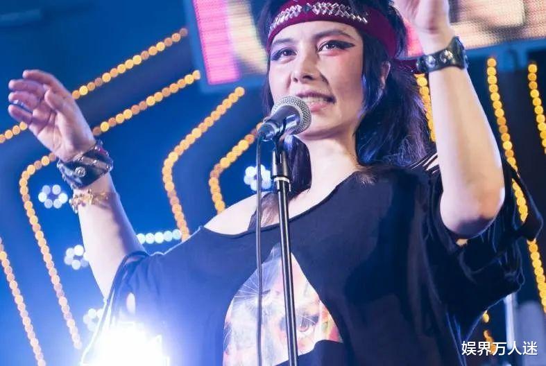[赌王]赌王最不省心女儿，不爱豪门爱潇洒，她陪赌王走完人生最后一程