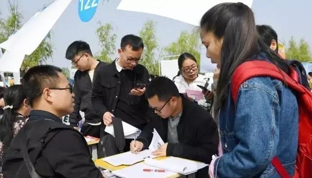 教育部|教育部重点批评的6个专业，毕业生“烂大街”，找工作很困难！