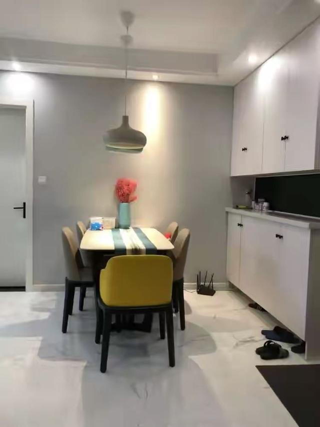 「」三口之家花15万装修新家，全屋装修个性漂亮，忍不住晒晒!