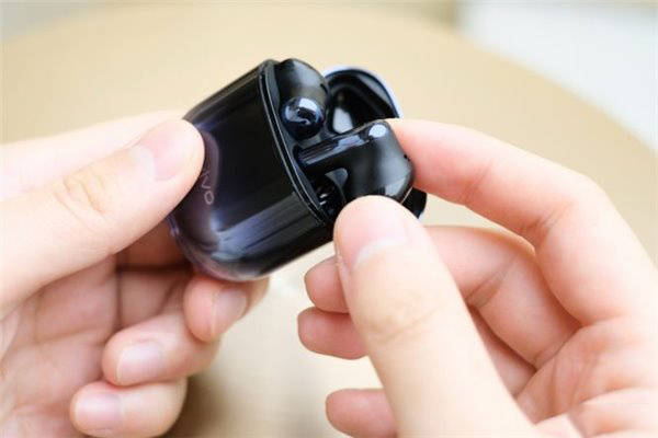 「蓝牙耳机」全球十大蓝牙耳机排名，高保真蓝牙耳机品牌