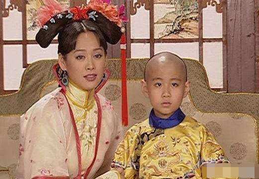 「皇太极」皇太极去世后，其长子已34岁，为何还要让年仅6岁的顺治继位呢？