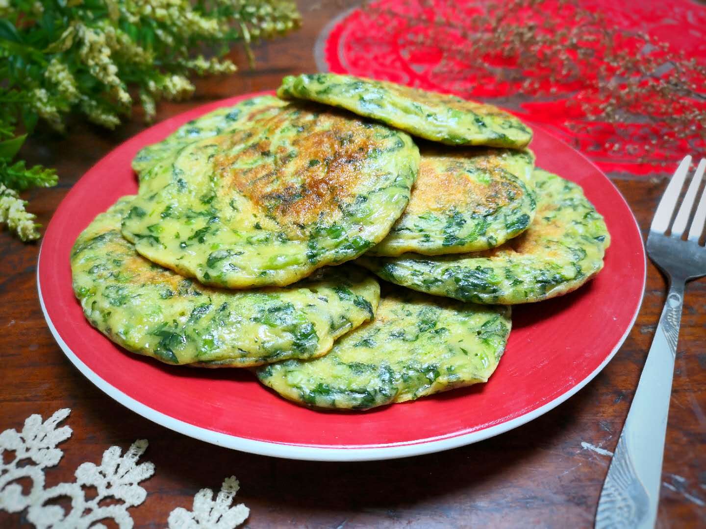 #鸡蛋饼#三月抓紧吃这菜，春天咳嗽痰多就怕它，加点面粉搅一搅，香软清香