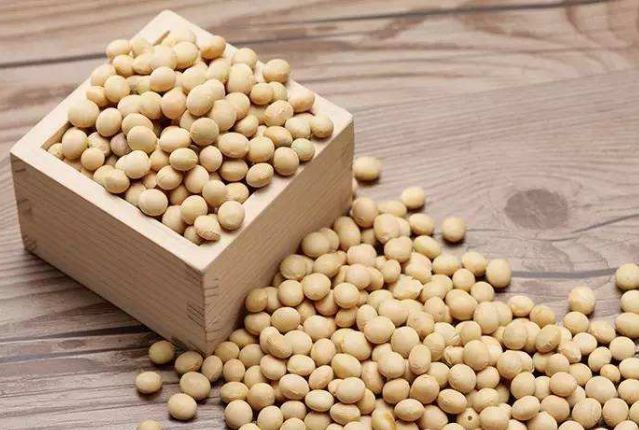 熬夜:俗话说:睡多久,命多久!经常熬夜的人,别拒绝4种食物