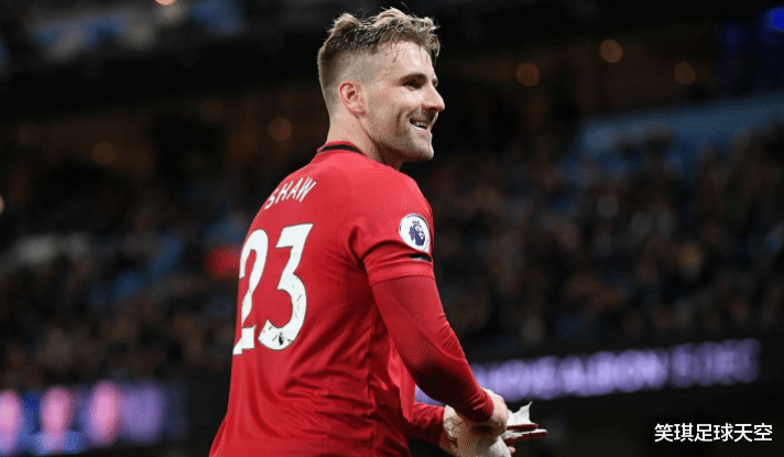 曼联|索帅钦点!曼联2600万镑夺波尔图带刀后卫,上季高光造25球