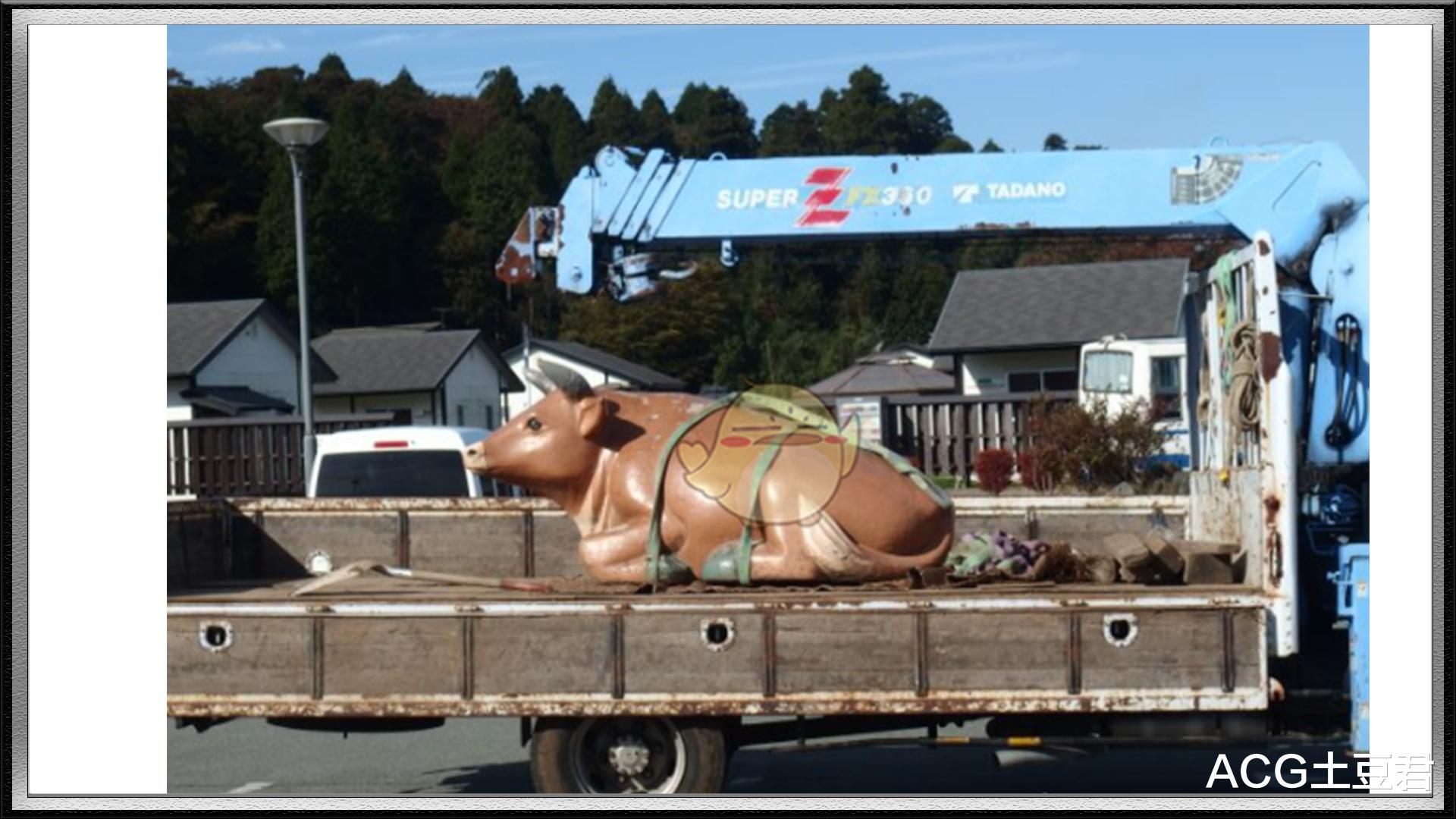 海贼王|海贼王铜像引发争议，强迫挤走十多年雕像，被吐槽有“海贼”风范