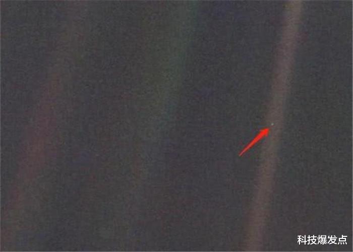 宇航员：这个“小蓝点”是地球？在60亿公里外的地球，你还认识吗？