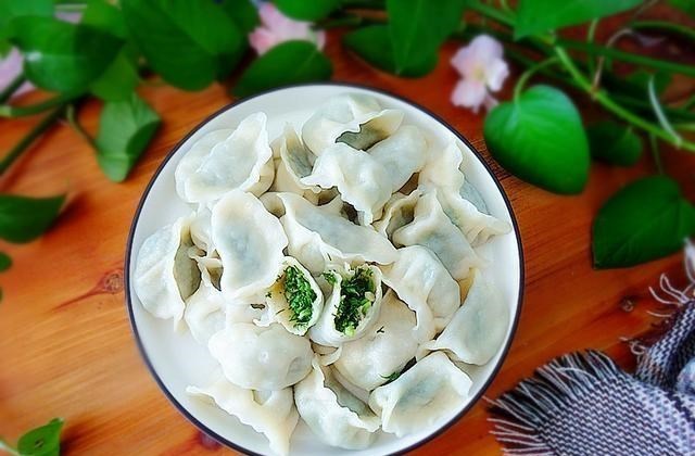 「饺子」夏天来了,饺子做这个馅最好,鲜嫩清香又滋补,好吃无压力!