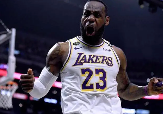 勒布朗·詹姆斯|27+10+9！35岁詹姆斯还是联盟第一人！湖人真是捡到宝了