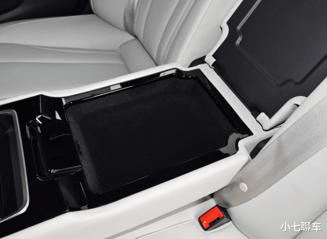 广汽传祺：传祺终于亮出“王牌”！比亚洲龙拉风，爆252马力+8AT，车长超过5米