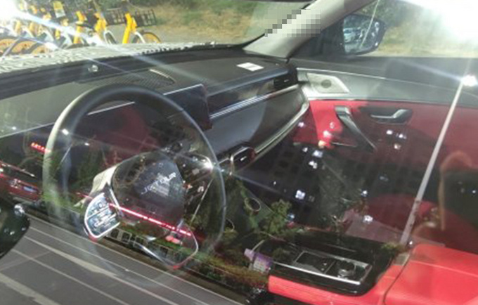 奇瑞新SUV內飾實拍，配雙聯屏，這處像奔馳，1.6T動力媲美2.0T-圖2