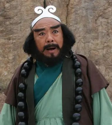 沙僧|李连杰版《倚天》3位“深藏不露”的配角：沙僧和孙悟空都曾客串