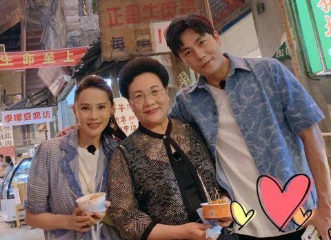 『浪姐』你们只看到她的公主病，却没看到她从小被父亲遗弃被养母用狗链拴