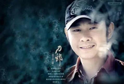 刀郎|当年爆火后的刀郎为何突然消失?高晓松:我把他的专辑扔垃圾桶