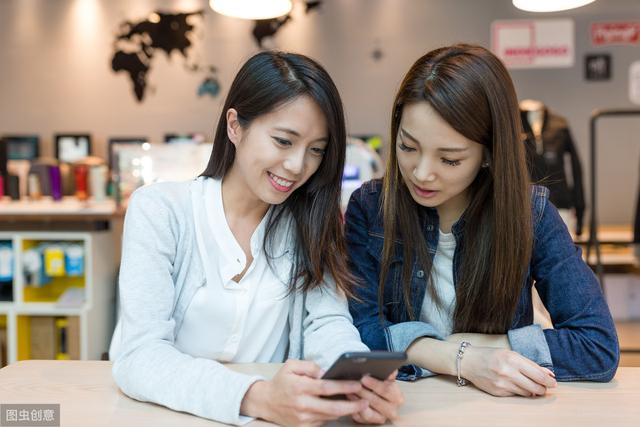 「抖音」讲三个闷声发财案例，月入5W的人，做的都是你不注意的小项目