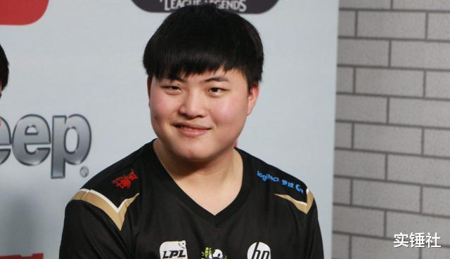 Uzi|?DWG夺冠后Uzi复出上热搜前5！粉丝哀求乌兹出山，要让神拯救LPL