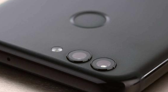 摄像头|为什么现在双摄手机的摄像头有一个没有用呢？