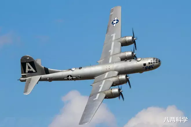 外星人|美国真的有外星人遗骸？知情者：身长1米、头大、4根手指，非人类