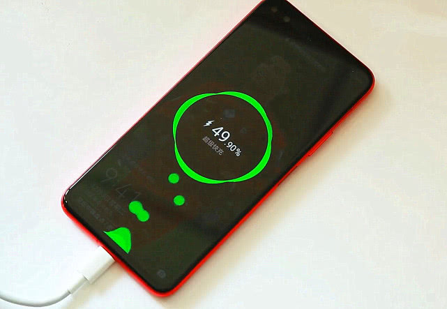 『华为Nova』终究要“低头”?华为5G手机再跌新低价,后悔买早的用户不在少数