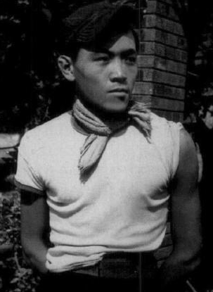 英雄虎胆|《英雄虎胆》29岁方辉演50多岁匪首李汉光，今92岁境况如何