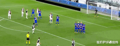 C罗|35岁C罗太疯狂！一脚解锁2大历史级神迹 94年来只有他能做到