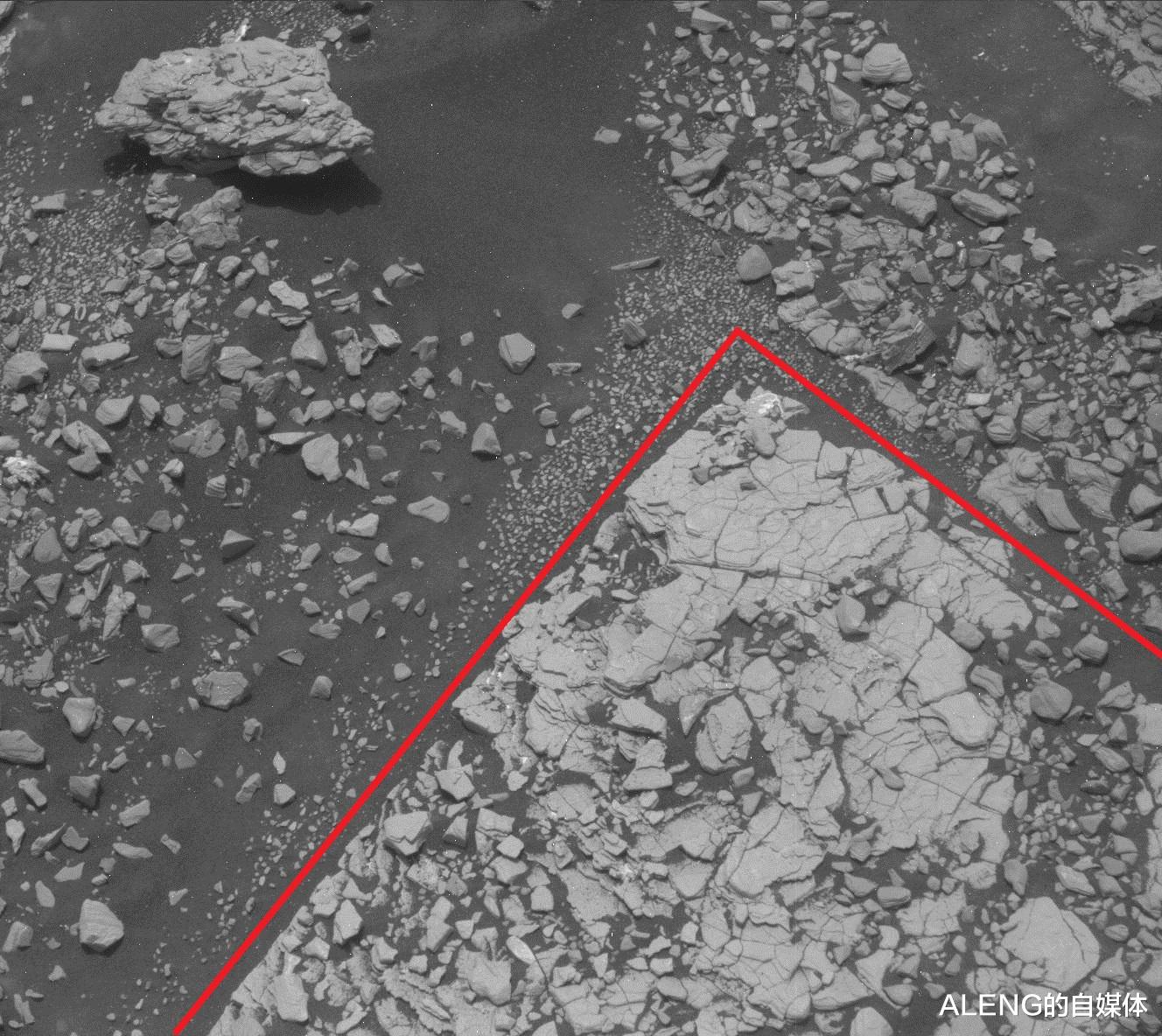 火星|10月1日，好奇号传回一张奇怪的照片