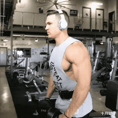 #三角肌#如何提高效率把肩练宽？了解三角肌做针对训练，高效练出宽厚肩膀