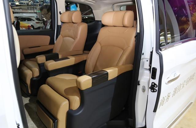 「新车」26亿打水漂!上市售价23万,扬言吊打GL8,如今跌到10万仍没人要