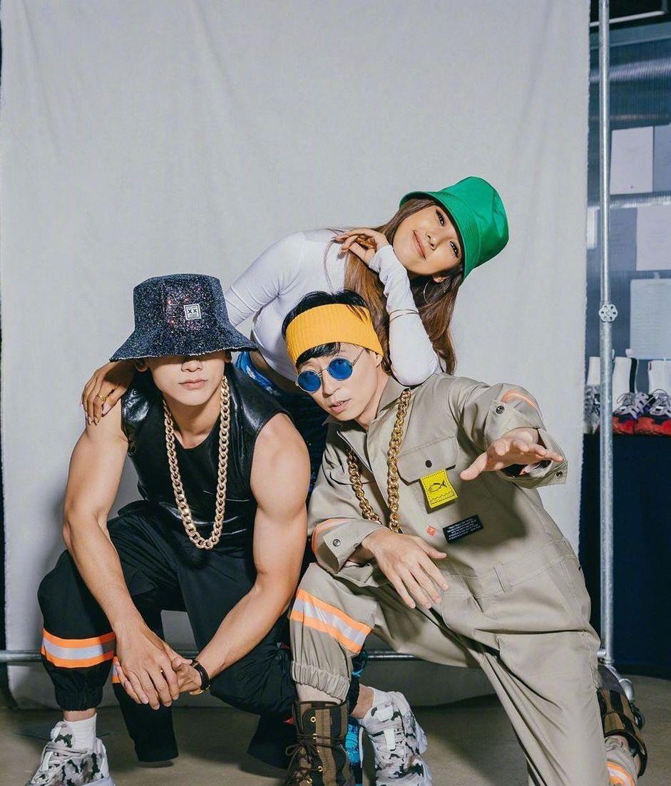 郑智薰|出道即巅峰！Rain、李孝利、刘在石新团SSAK3新歌横扫韩国乐坛