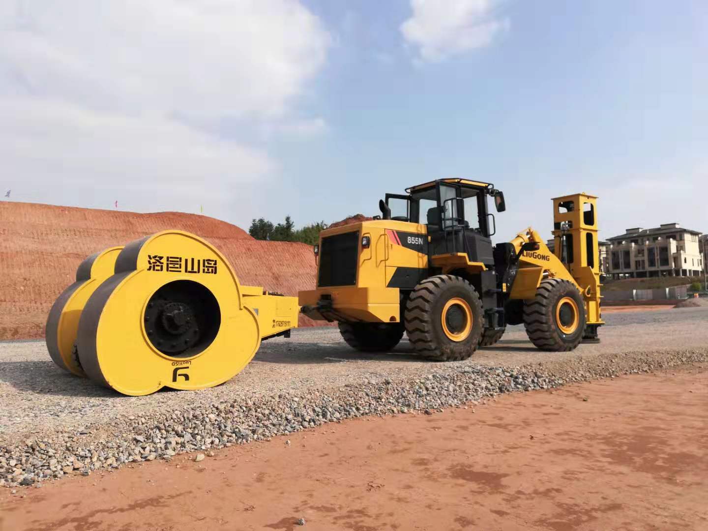 什么是冲击压路机？冲击压路机都用在哪？