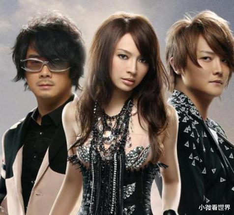 飞儿乐团▲主唱詹雯婷自曝被“飞儿乐队”踢出局,今重回乐坛,乐队却凉了