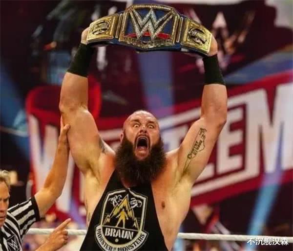 wwe:WWE黑羊将迎来夺冠后首场硬仗!当年的小弟,终于对大哥动手了