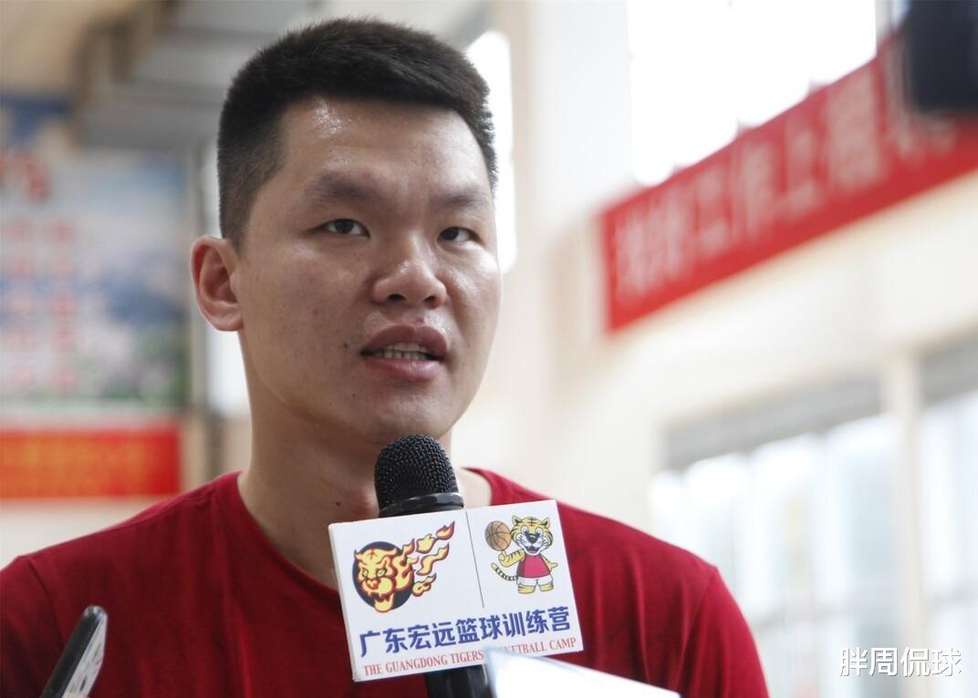 广东男篮|杜锋喜事临门！曝CBA卫冕之路又添强援，朱芳雨这次立功了