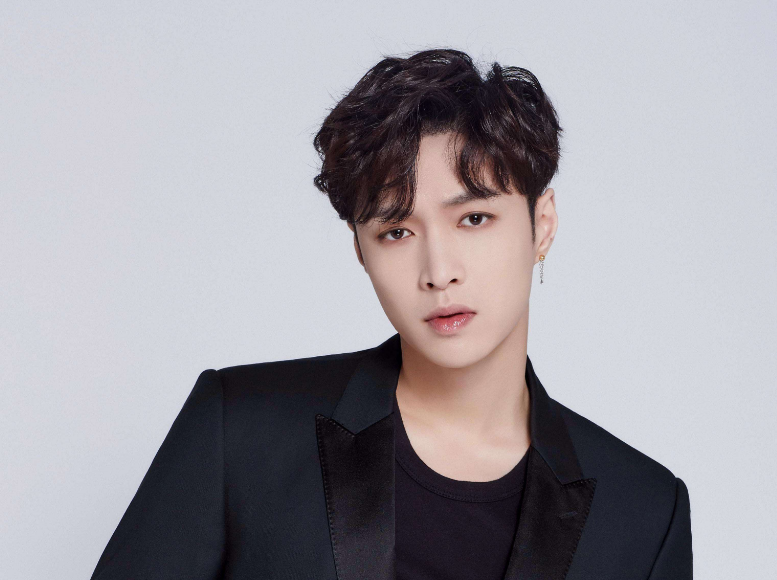 【极限挑战】《极限挑战》众成员学历，雷佳音隐藏得好深，她们4人是同所名校毕业！