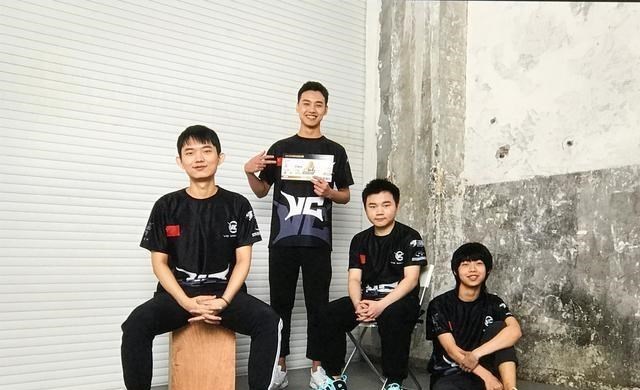 vc战队@VC战队解散已成定局！昔日主教练已加入孤存队伍，夏天试训DLG