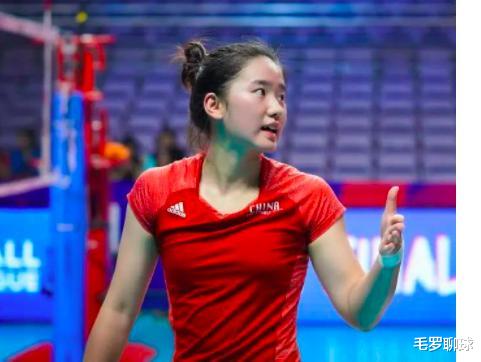 倪非凡|25比8大胜，狂轰7连胜！中国女排19岁新星耀眼夺目，郎平喜获天才