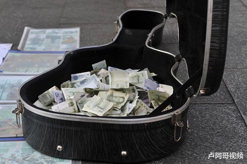 「自媒体」做自媒体能赚钱，那么平台为什么会给钱呢？看看原理是怎样的