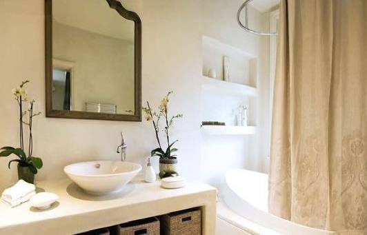 |卫生间别再装柜子了，聪明人都是这样装，好看又好用