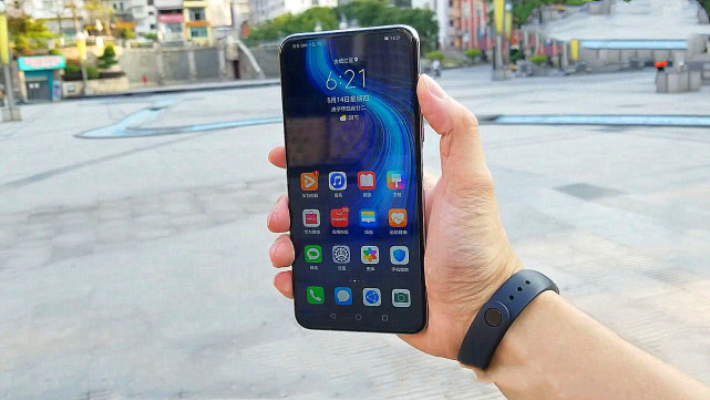 荣耀x10|真的很难选!荣耀X10对比红米10XPro,谁会提前出局?