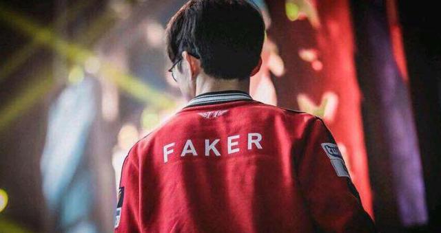 安掌门称S7的李哥是最强的网友：想起了SKT打RNG的五局