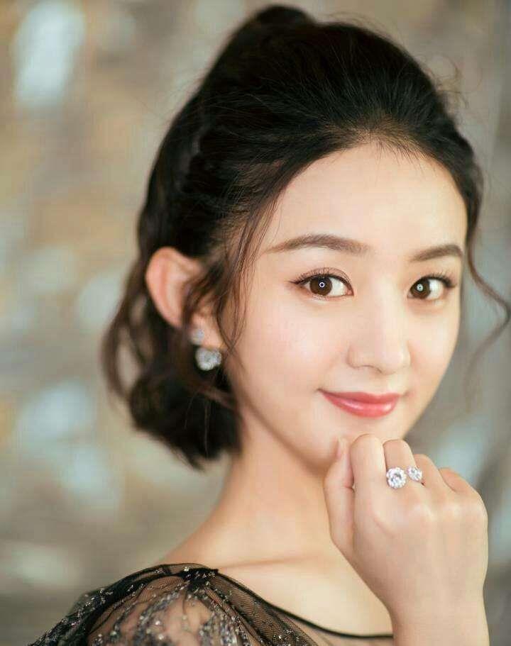 黑头|建议女孩子别碰这四个“坏习惯”，不然皮肤变差，黑头痘痘变多