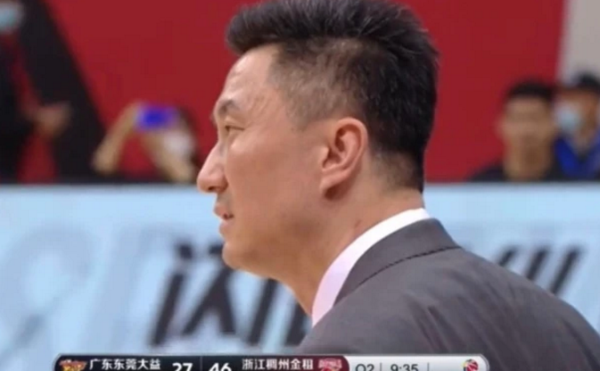 浙江男篮|同是全华班，广东与浙江差距那么大？杜锋骂也没用，三节输29分
