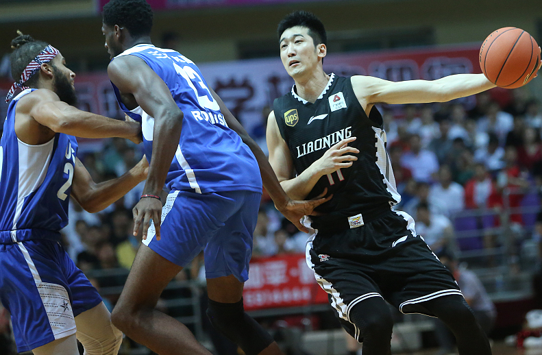 姚明：姚明颁布新规，使用“八一规则”，杜锋笑了