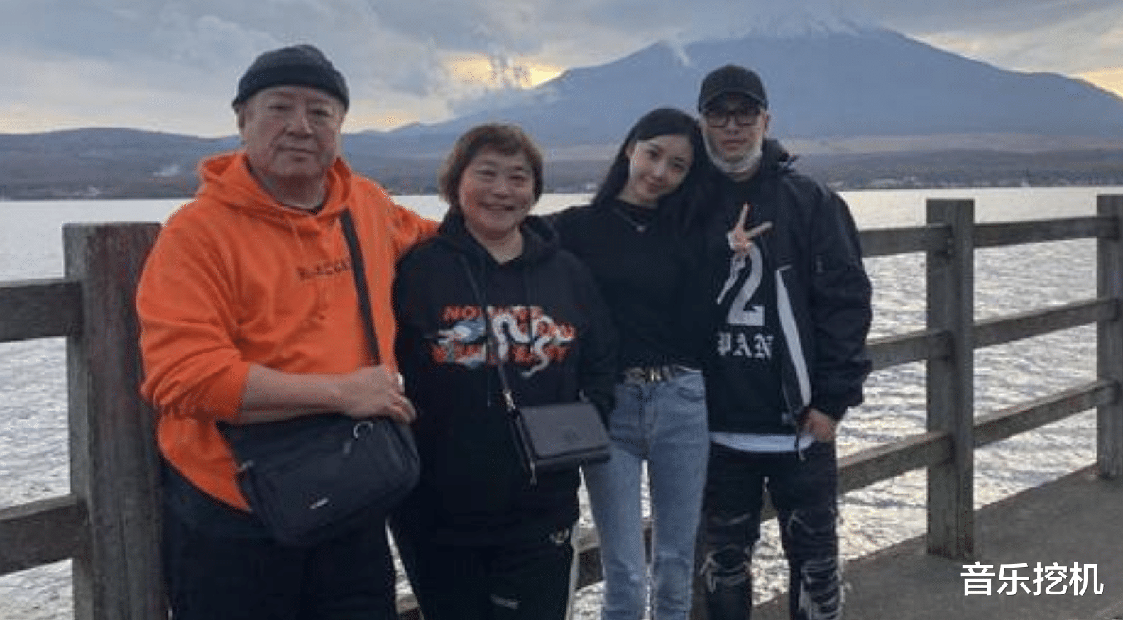 潘玮柏|网曝潘玮柏妻子夜店视频！和多位男子游戏太大胆？网友：毁三观！