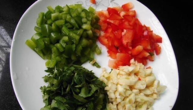 【补钙】夏天，遇到此菜从不还价，每周吃一次，补钙抗衰老，很多人都不懂