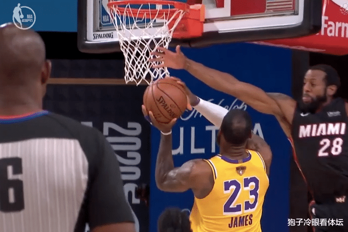 湖人队|0+2+2失误 湖人赢球他却凉了 后三节全被弃用 湖人真不需要他了？