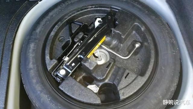 「宝马」汽车界为啥就宝马没有备胎?官方说了实话,网友:有钱还是买宝马
