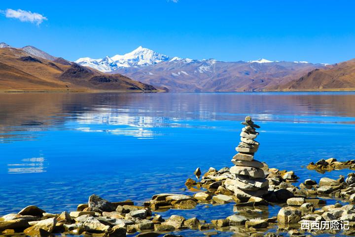 『西藏』中国“最美的湖泊”，里面藏着8亿公斤的鱼，却无人敢去打捞