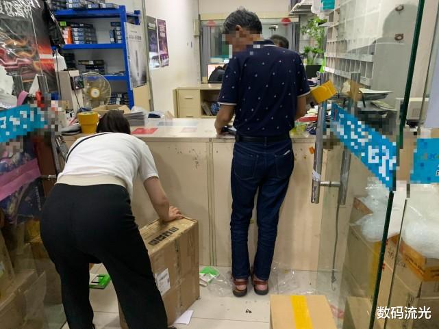 组装电脑|大叔来组装电脑，提出的要求把朋友高兴坏了：这些库存货不愁了！